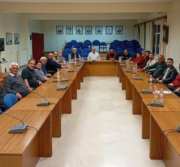 Συνάντηση του δημάρχου Ελασσόνας με ποντιακούς συλλόγους