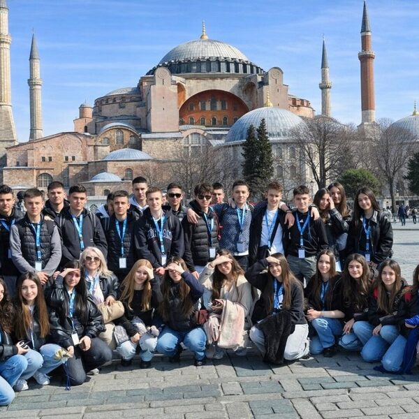 Συμμετοχή 13ου ΓΕΛ στο 3ο Μαθητικό Περιβαλλοντικό Συνέδριο Κωνσταντινούπολης