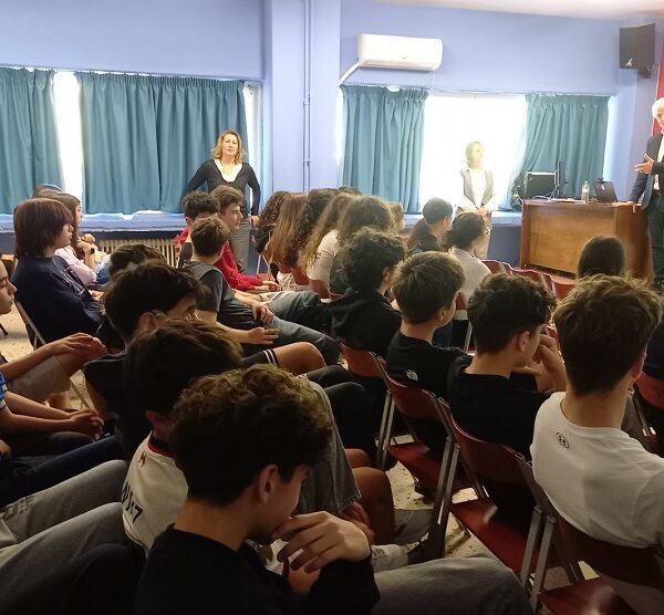 Το Πρότυπο Γυμνάσιο Λάρισας υποδέχθηκε το 6ο Πανελλήνιο Μαθητικό Μαθηματικό Φεστιβάλ – Τα Μαθηματικά ως εφόδιο ζωής