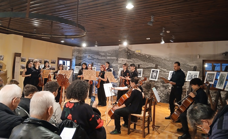 Χορδές Κατάνυξης – Από το Πάθος στην Ανάσταση στη Ραψάνη