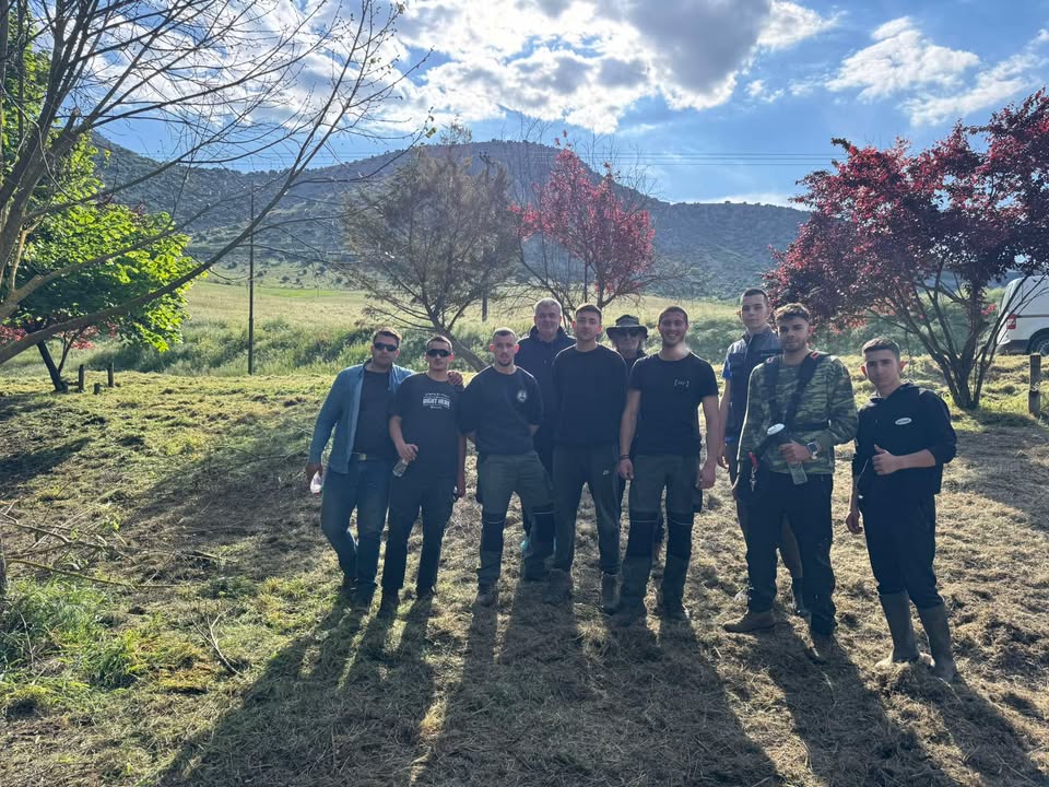 Άλλη μια όμορφη δράση εθελοντισμού από μια δυνατή παρέα στο Αργυροπούλι!