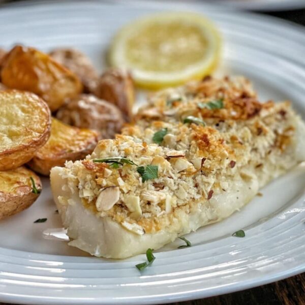 Μπακαλιάρος με κρούστα αμυγδάλου