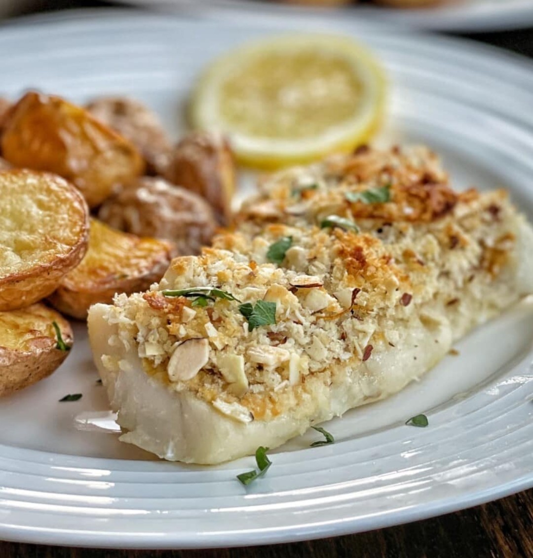 Μπακαλιάρος με κρούστα αμυγδάλου