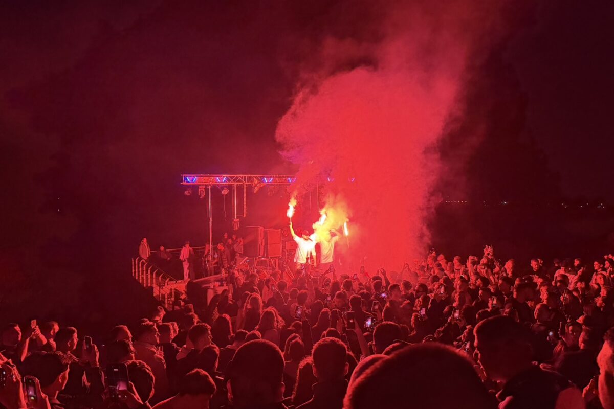 Μεγάλο πάρτι νεολαίας στη Μπάρα Συκουρίου