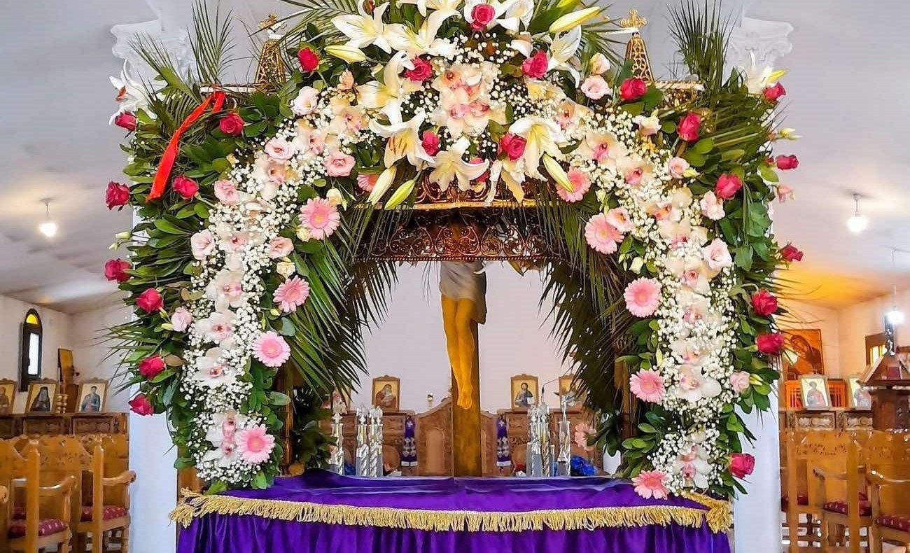 Οι στολισμένοι επιτάφιοι στον δήμο Τυρνάβου