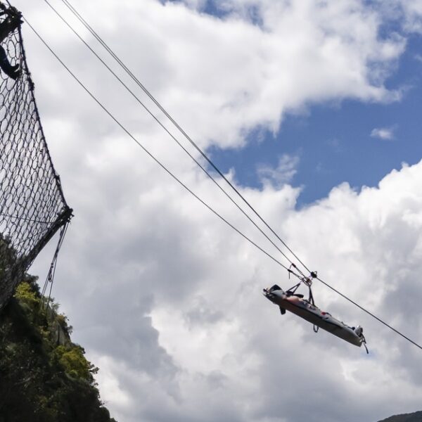 Επιχείρηση διάσωσης στα 70 μέτρα: Εντυπωσιακή εκπαίδευση στην Κοιλάδα των Τεμπών