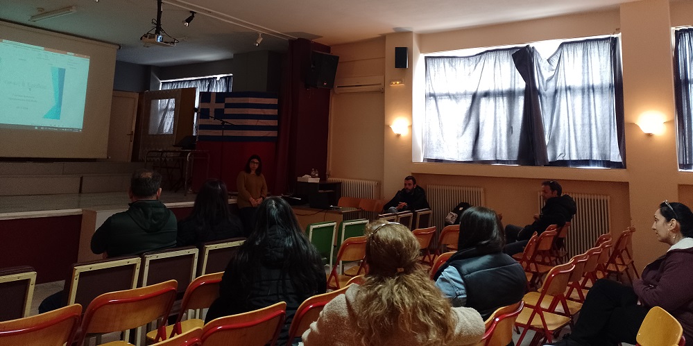 Ενημερωτική συνάντηση γονέων και κηδεμόνων στο Γυμνάσιο Αμπελώνα με θέμα «Εφηβεία και Οικογένεια»