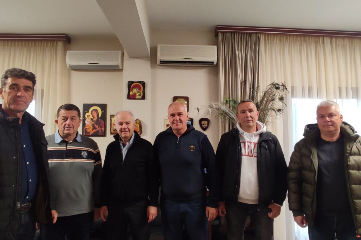 Στον δήμαρχο Τεμπών για τα φερτά υλικά