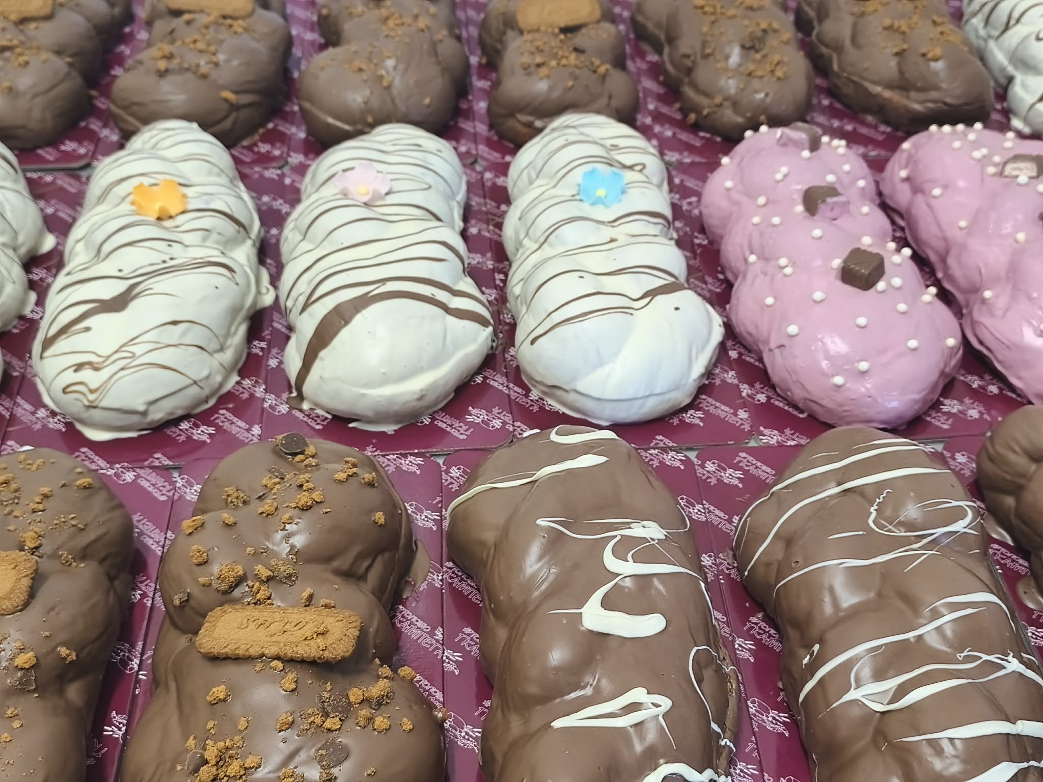 Για παραδοσιακά πασχαλινά γλυκίσματα στο αρτοποιείο Στ. Γκαμπέτα στον Αμπελώνα