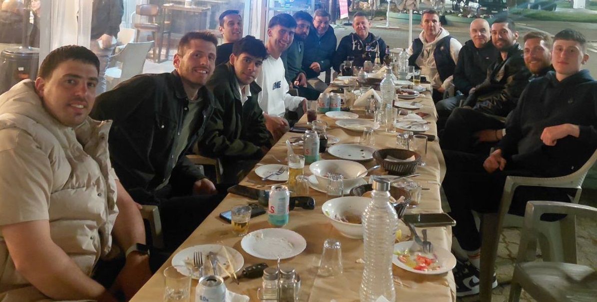 Σε οικογενειακό κλίμα ολοκληρώθηκε μία όμορφη χρονιά για την ομάδα μπάσκετ του Γ.Σ. Αμπελώνα