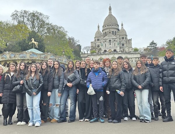 Σε Βρυξέλλες – Μπριζ – Παρίσι μαθητές του Γυμνασίου Αμπελώνα