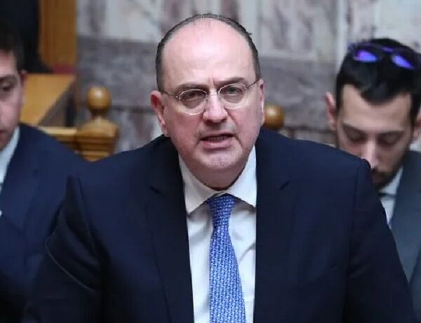 Παραιτήθηκε ο Μακάριος Λαζαρίδης