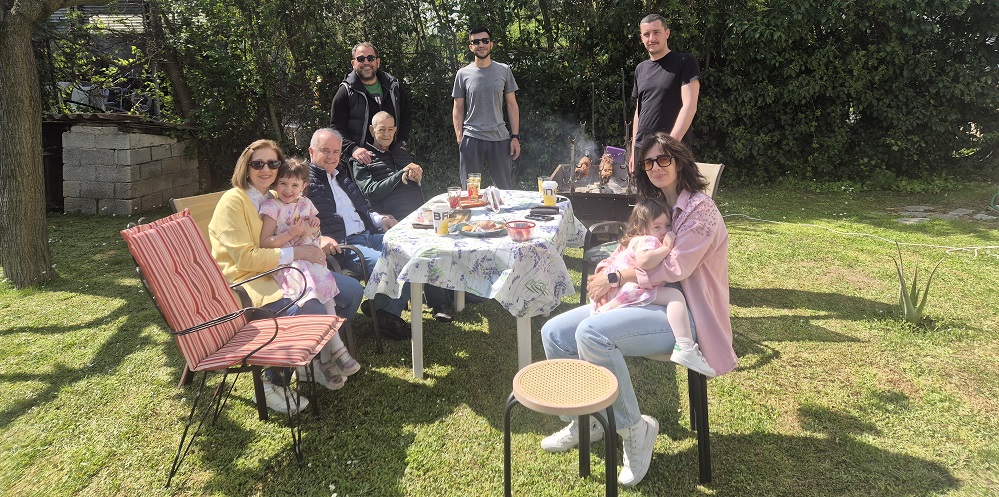 Πάσχα με παράδοση και οικογενειακή θαλπωρή για τον Δήμαρχο Τεμπών Γιώργο Μανώλη