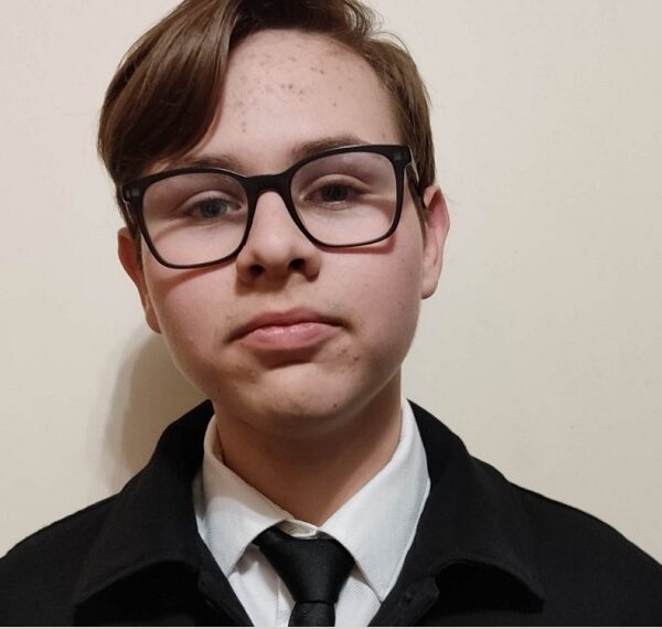 Πανελλήνια διάκριση του Λαρισαίου μαθητή Μιχάλη Μουλά του Προτύπου ΓΕΛ στη Φιλοσοφία