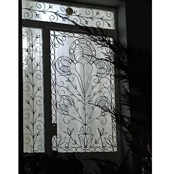 Ιστορίες πόρτας στον Τύρναβο 1