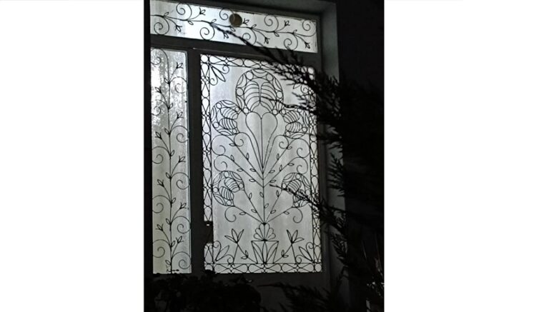 Ιστορίες πόρτας στον Τύρναβο 3