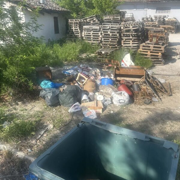 Συνεχίζεται η ανεξέλεγκτη εναπόθεση απορριμμάτων στον Αμπελώνα