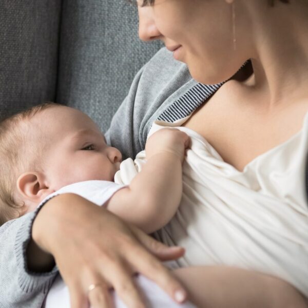 Ο θηλασμός επηρεάζει τα γονίδια του παιδιού – Νέα μελέτη αποκαλύπτει τι συμβαίνει