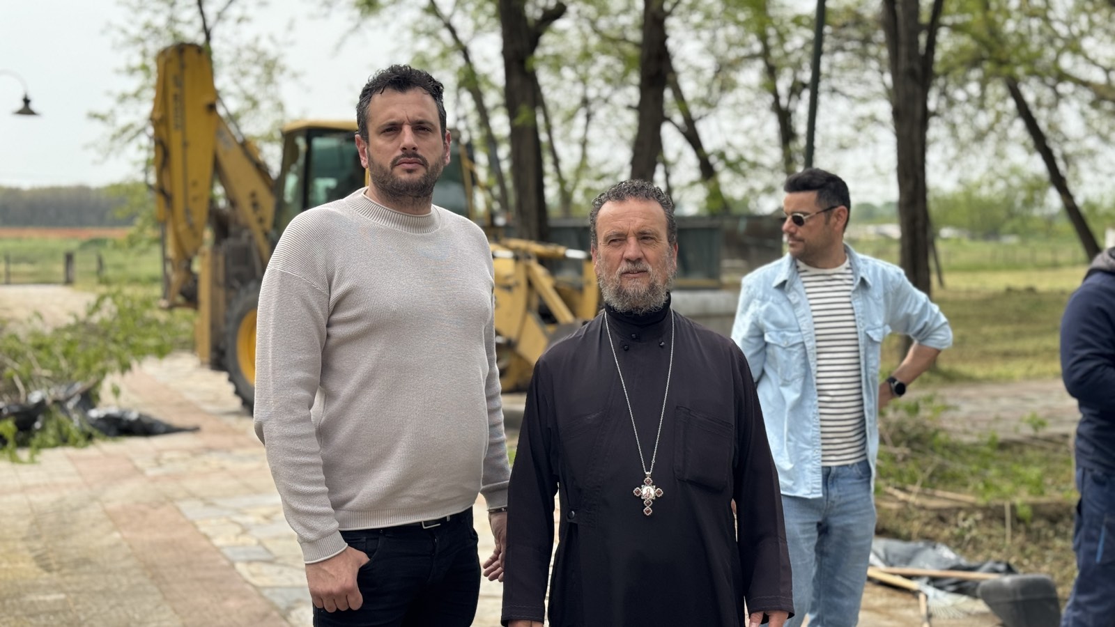 Εργασίες καθαρισμού και ευπρεπισμού στο πάρκο του Αγίου Θωμά Αμπελώνα ενόψει της πανήγυρης