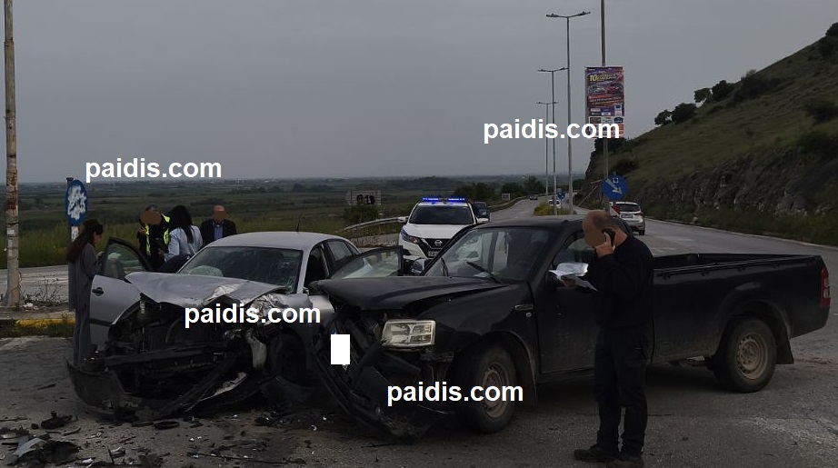 Σοβαρό τροχαίο με τραυματίες στη διασταύρωση Αργυροπουλίου