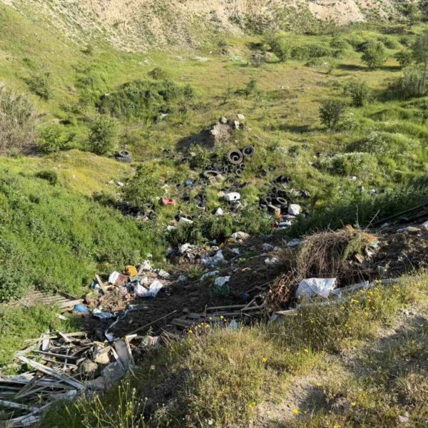 Ντροπή: Ασυνείδητοι μετέτρεψαν σε χωματερή περιοχή στο Μπουγιατζί Ροδιάς