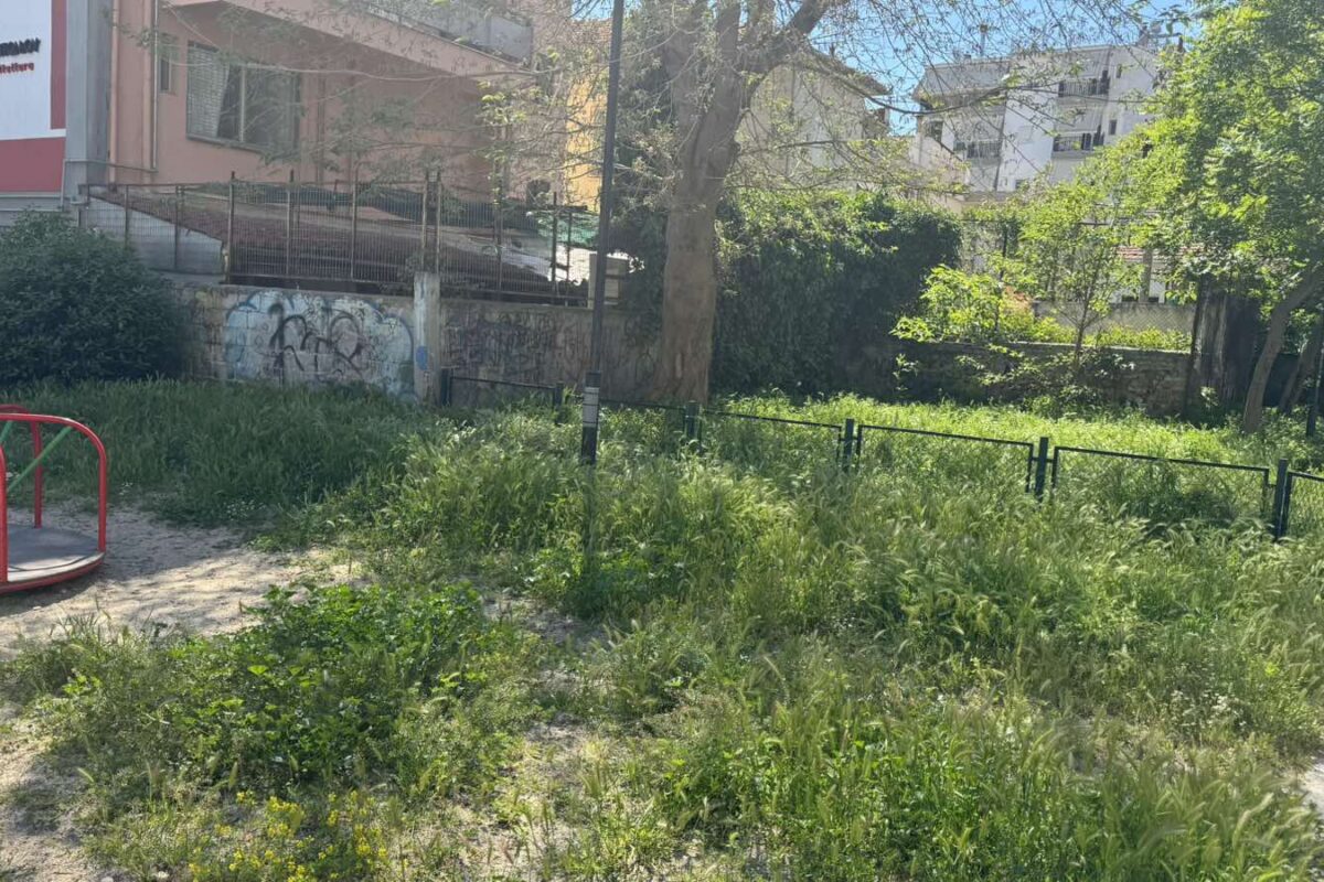Παιδικές χαρές «ζούγκλα» στη Λάρισα – Πολλά τα παράπονα των περίοικων (φωτο)