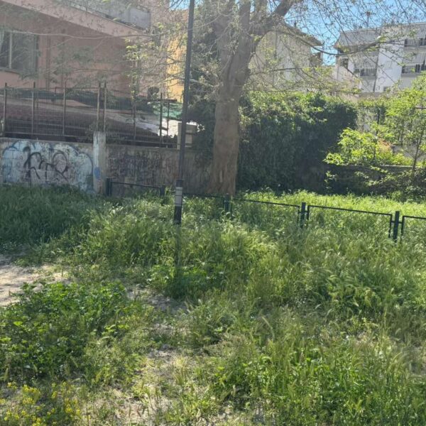 Παιδικές χαρές «ζούγκλα» στη Λάρισα – Πολλά τα παράπονα των περίοικων (φωτο)