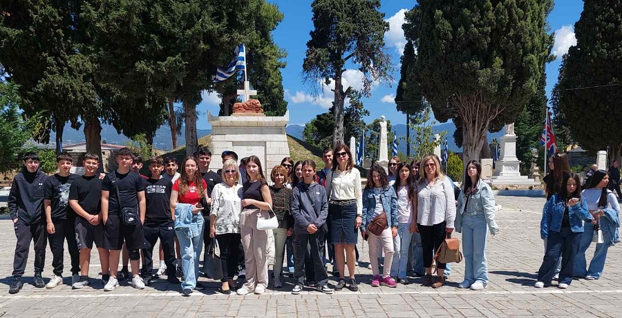 Μαντική τέχνη – Ευ αγωνίζεσθαι – Ελευθερία ένα ταξίδι γνώσης και εμπειρίας για τη Γ΄ Γυμνασίου Αμπελώνα