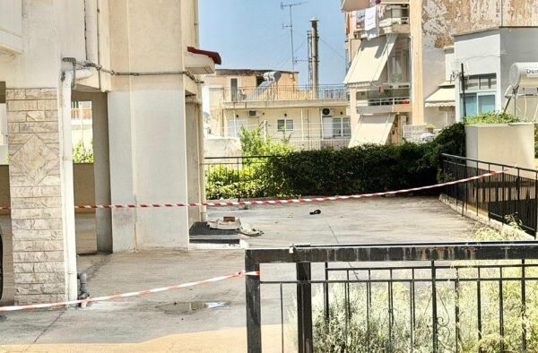 Σοκ: Ο φόβος για αποτυχία στις πανελλήνιες και η κατάθλιψη έσπρωξαν δύο 17χρονες στο κενό