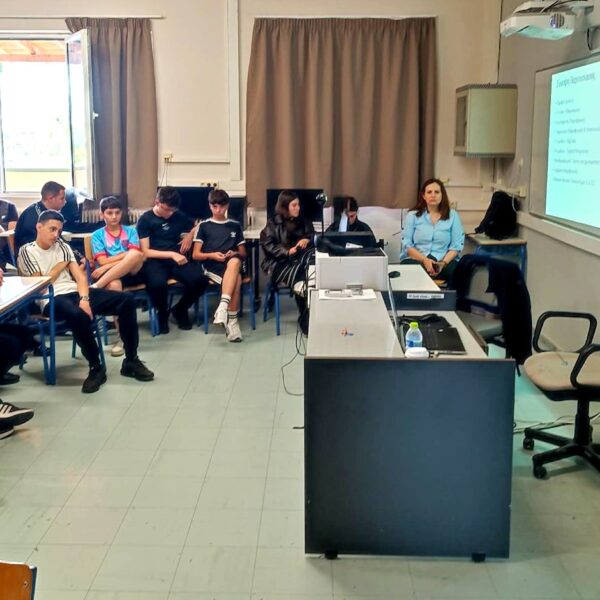 ΕΠΑΛ Τυρνάβου: Η επιστήμη της Πληροφορικής και της Βιοπληροφορικής