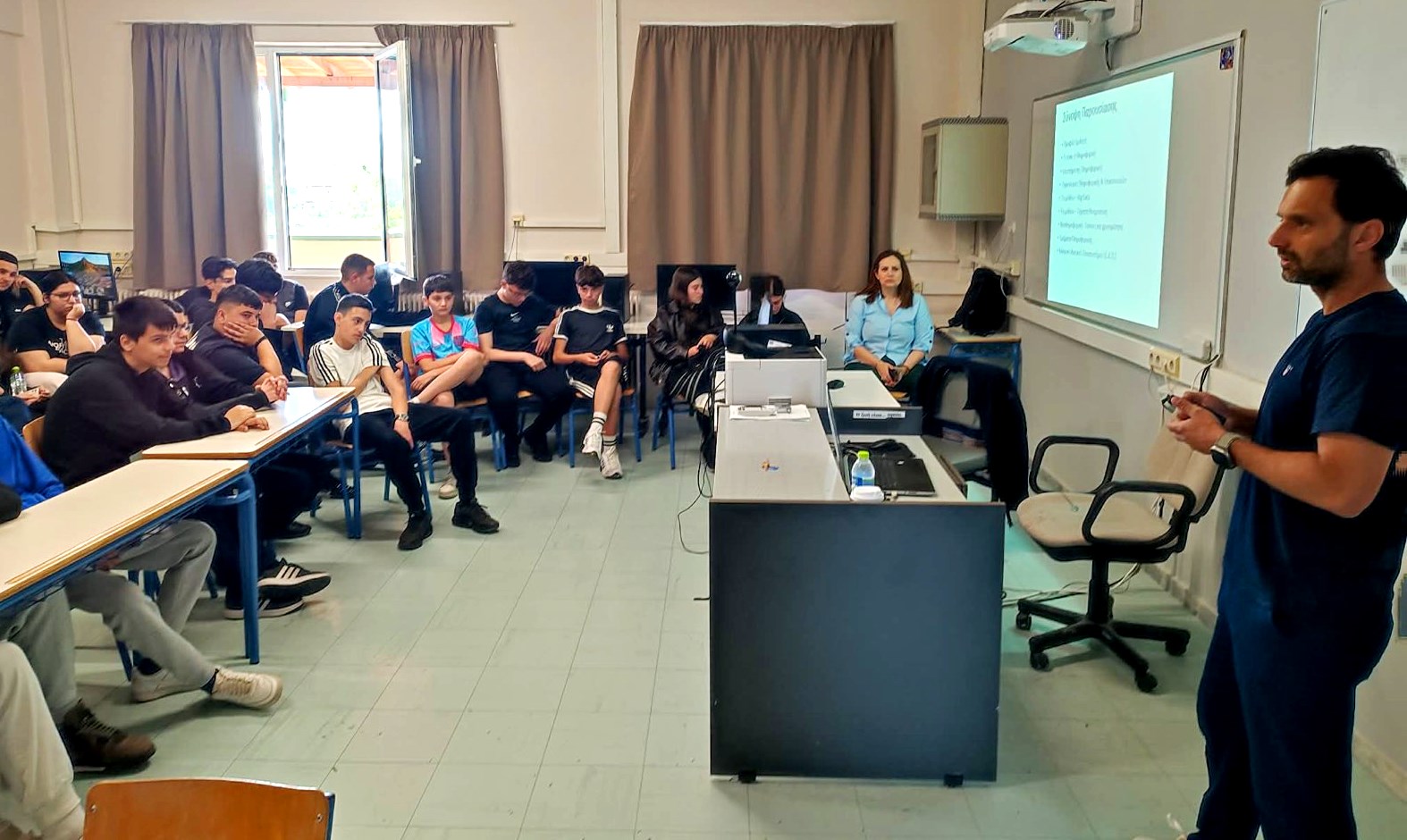 ΕΠΑΛ Τυρνάβου: Η επιστήμη της Πληροφορικής και της Βιοπληροφορικής
