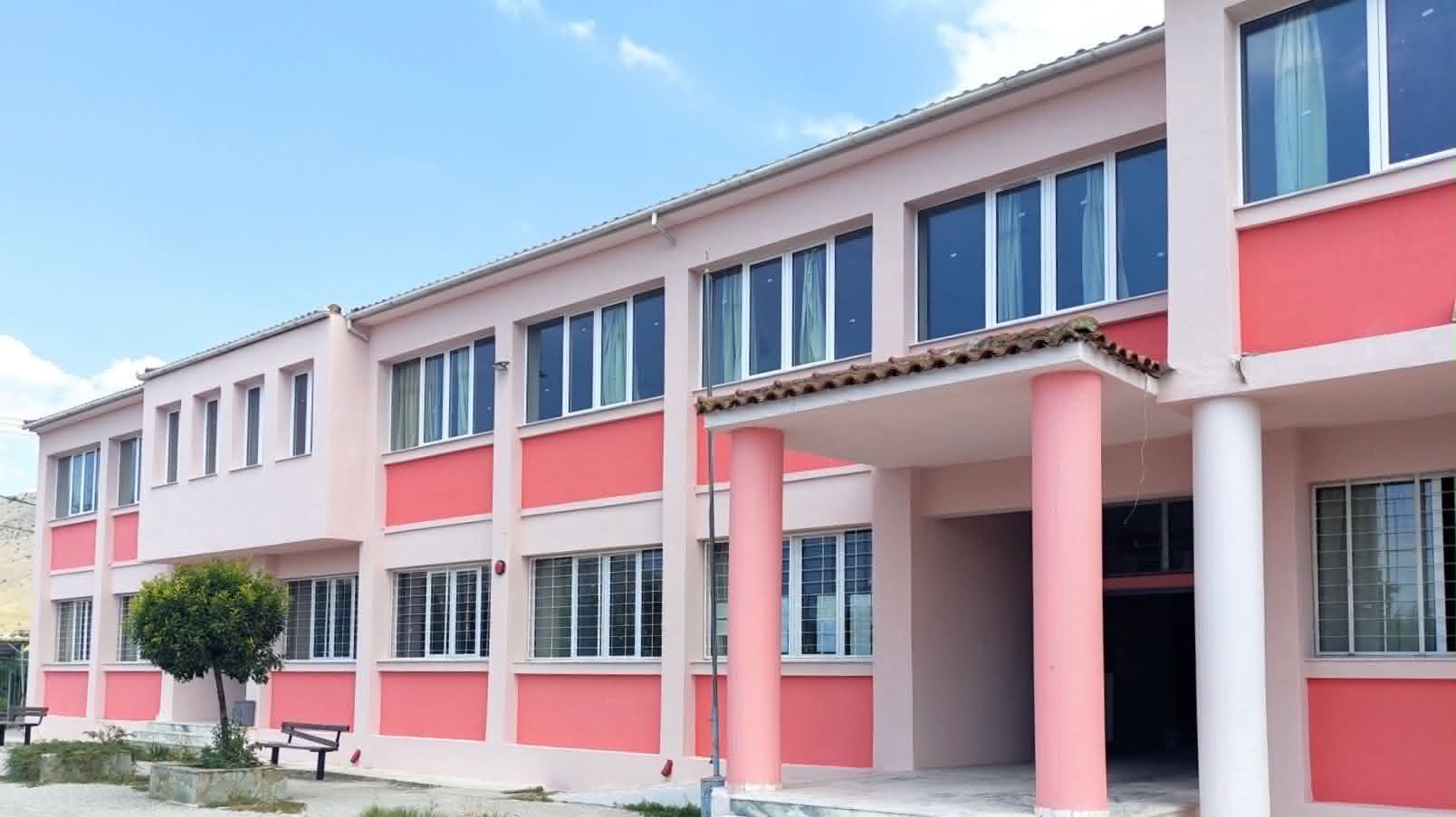 6 νέα κλιματιστικά σε σχολικές αίθουσες εξεταστικών κέντρων του Δήμου Τυρνάβου ενόψει Πανελλαδικών Εξετάσεων