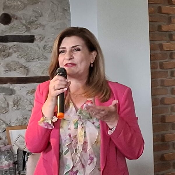 Ευ. Λιακούλη από την Ελασσόνα: «Η μητρότητα, δεν μπορεί να εξαρτάται από το πορτοφόλι !»