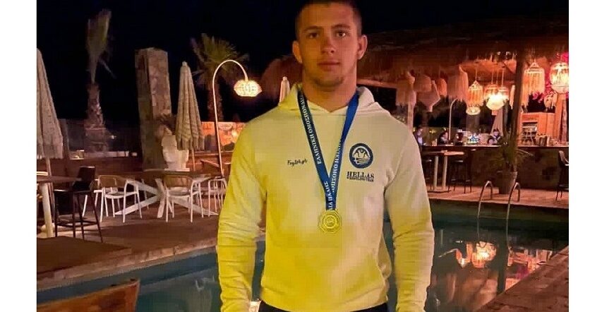 Ασημένιο μετάλλιο για τον Τυρναβίτη Αλέξανδρο Μεϊντή στο πανελλήνιο πρωτάθλημα Beach wrestling