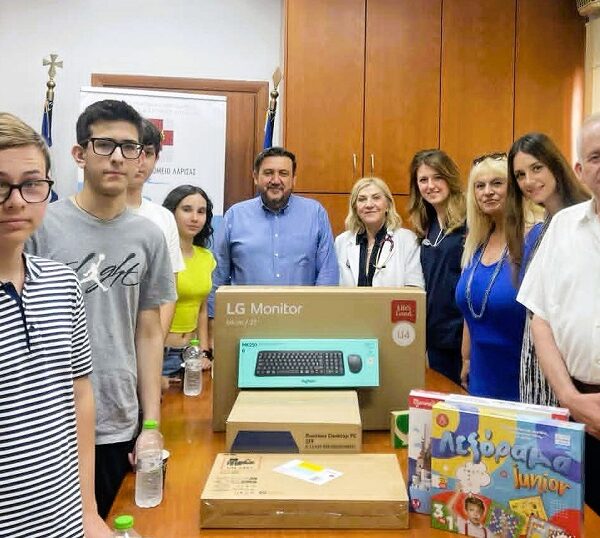 Δωρεά του Προτύπου ΓΕΛ Λάρισας στην Παιδιατρική του Γενικού Νοσοκομείου