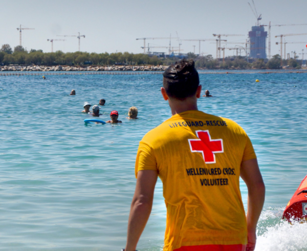 Ελληνικός Ερυθρός Σταυρός: 4 οδηγίες για την αντιμετώπιση δαγκώματος από λαγοκέφαλο