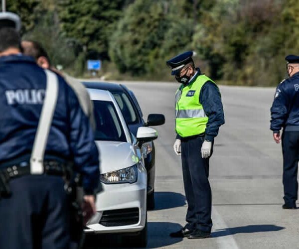 Αυξημένα μέτρα σε όλη την επικράτεια λαμβάνει η Ελληνική Αστυνομία για τον Δεκαπενταύγουστο