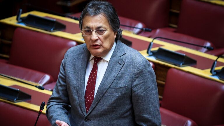 Αυλωνίτης: «Κλείνουν 75 σχολεία λόγω έλλειψης παιδιών! Η Ελλάδα κινδυνεύει να γίνει χώρα γερόντων!»
