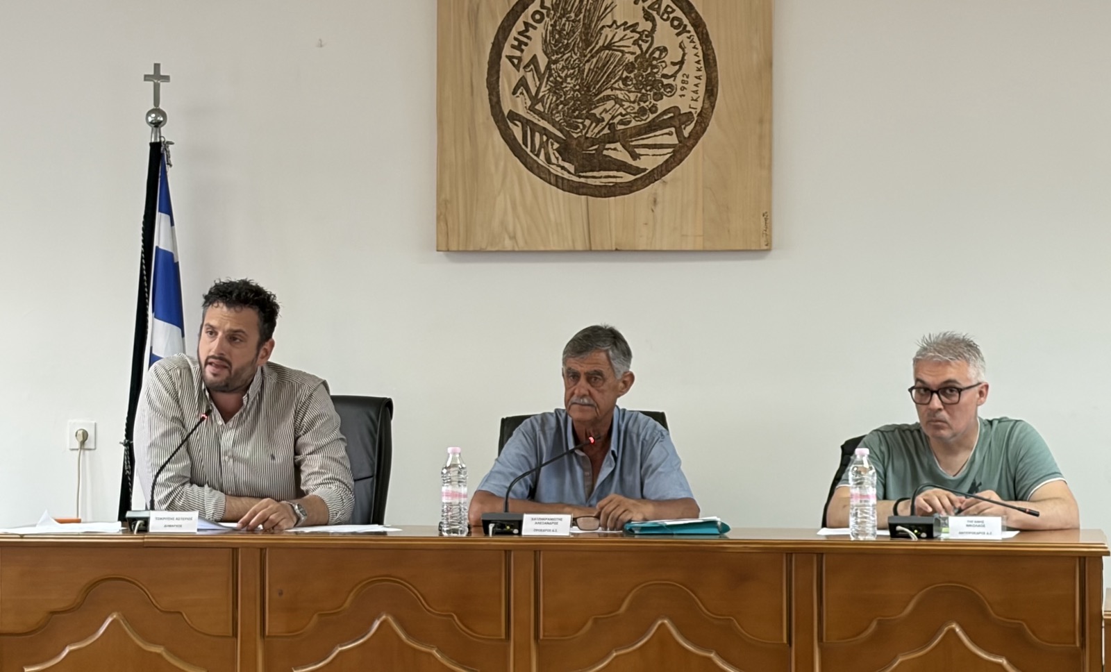 Επίθεση Τσικριτσή στην αντιπολίτευση για τη στάση της στη συζήτηση για τον νέο κώδικα αυτοδιοίκησης
