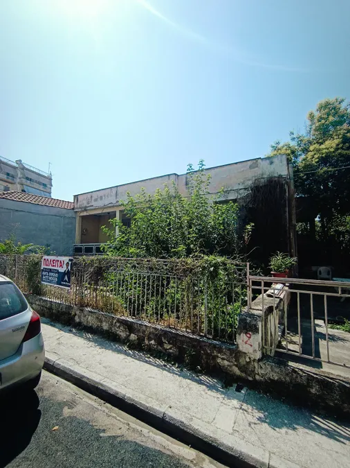 Πωλείται οικόπεδο στο κέντρο του Τυρνάβου