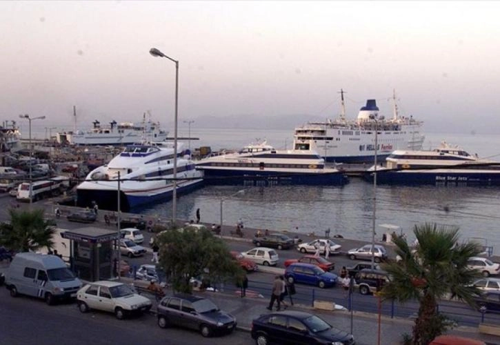 «Εκρηκτική» η κατάσταση στο λιμάνι της Ραφήνας – Απεργία κήρυξαν οι ναυτεργάτες στις 3 Ιουλίου