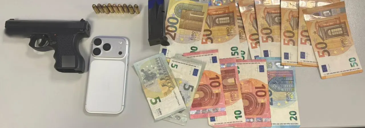 Λάρισα: Μία ακόμη σύλληψη για απάτες και εκβιάσεις (φωτο – βίντεο)