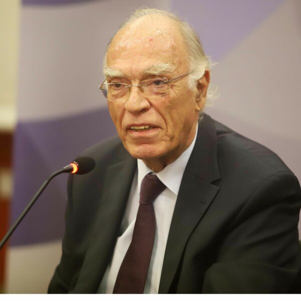 Έφυγε από τη ζωή ο Βασίλης Λεβέντης στα 75 του χρόνια