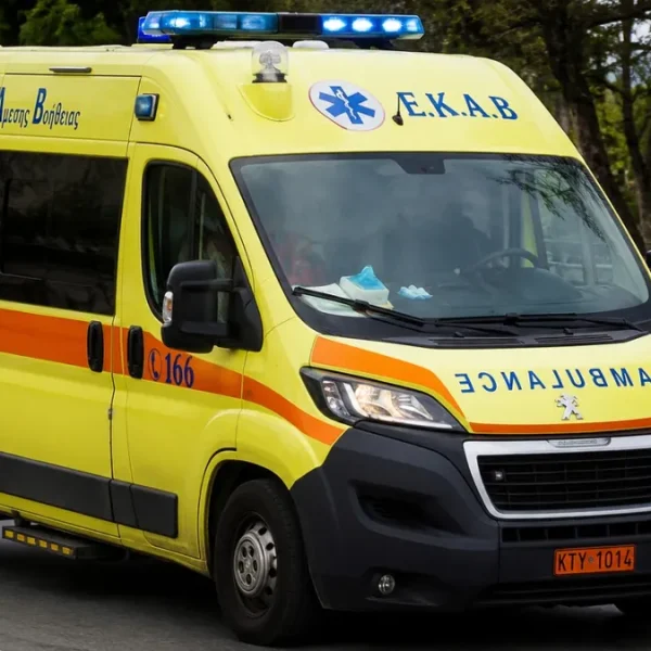 Τραγωδία στον Πειραιά: Νεκροί 28χρονος και 22χρονη μέσα σε αυτοκίνητο σε γκαράζ