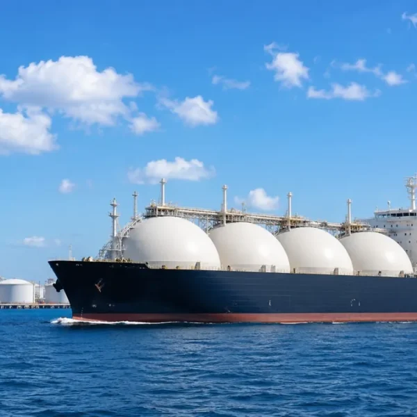 Η Ελλάδα ζητά εξαίρεση για το ρωσικό LNG – Οι αντιδράσεις στις Βρυξέλλες