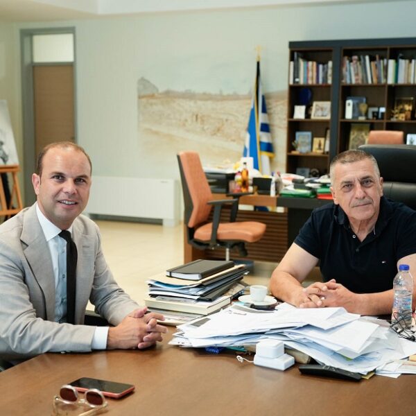 Στον Περιφερειάρχη Δημήτρη Κουρέτα ο νέος ιδιοκτήτης της ΠΑΕ ΑΕΛ Ζήσης Στυλιανός