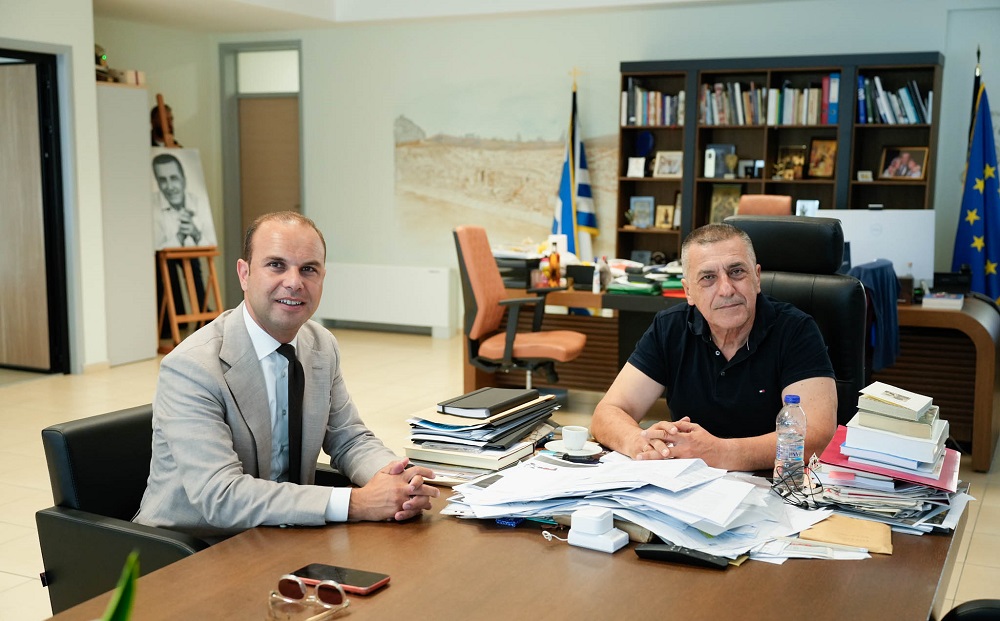 Στον Περιφερειάρχη Δημήτρη Κουρέτα ο νέος ιδιοκτήτης της ΠΑΕ ΑΕΛ Ζήσης Στυλιανός