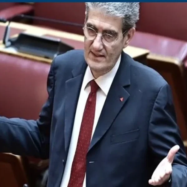 ΣΥΡΙΖΑ: Ανάρτηση-φωτιά Γιαννούλη για προπηλακισμούς στην Κουμουνδούρου
