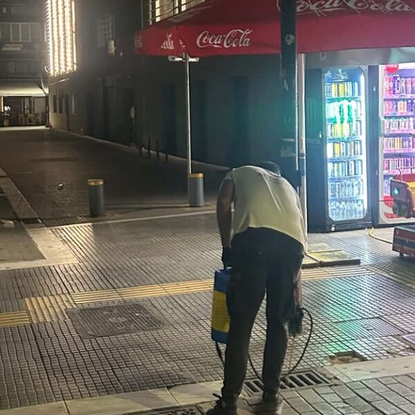 Δράσεις καταπολέμησης κατσαρίδων από τον δήμο Λαρισαίων