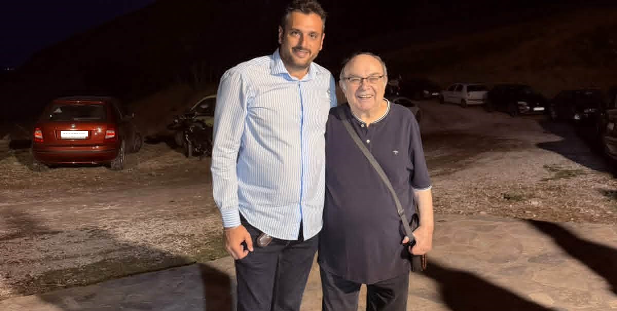 Τα εύσημα στον δήμαρχο…